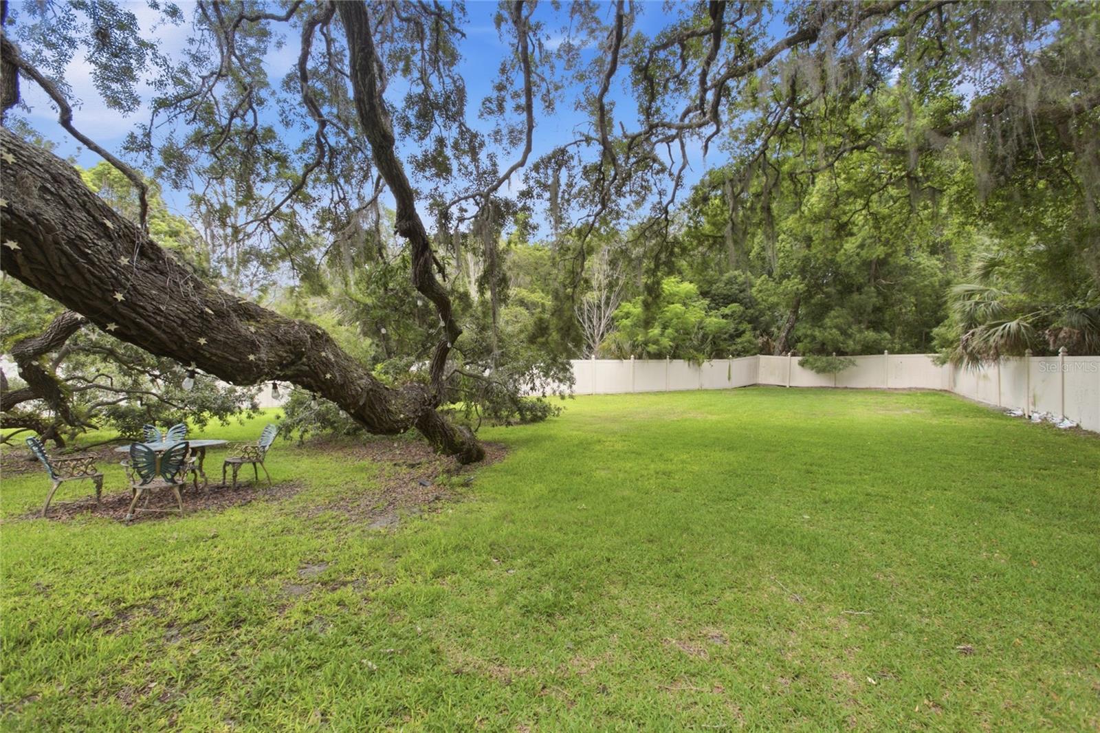 HANOVER WOODS - Residential