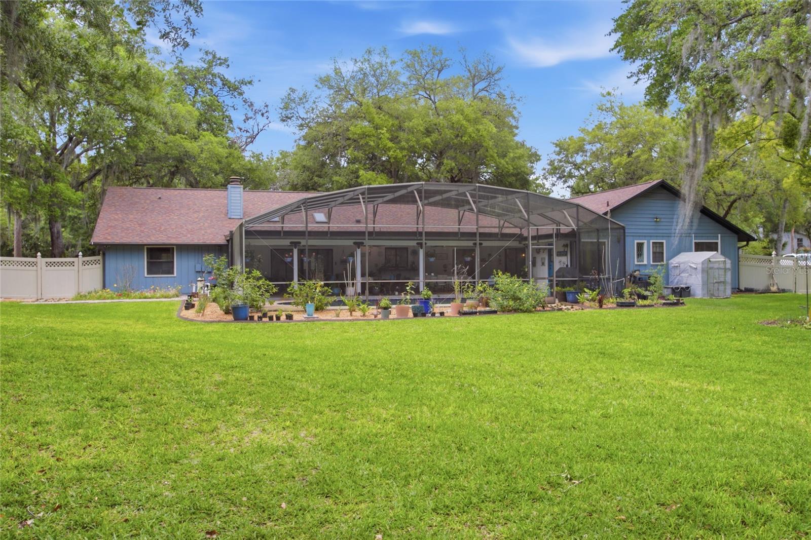HANOVER WOODS - Residential