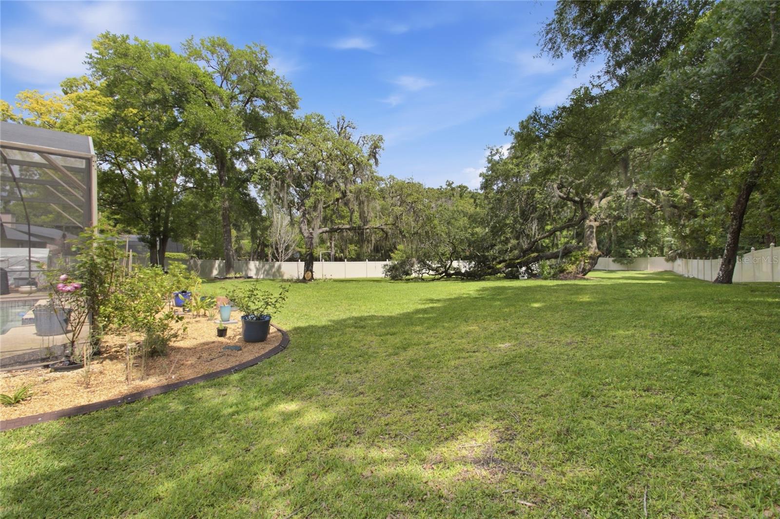 HANOVER WOODS - Residential