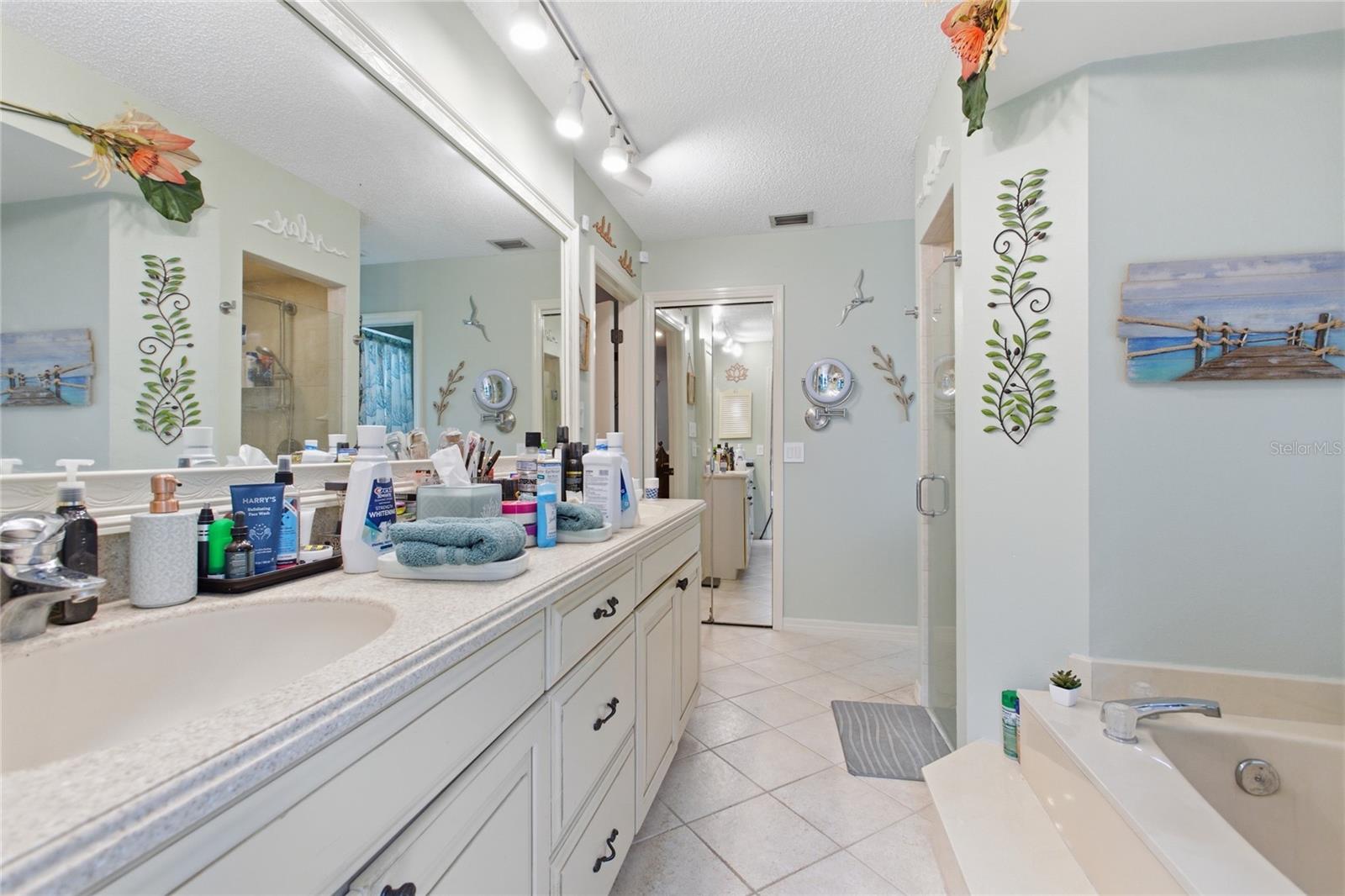 HANOVER WOODS - Residential
