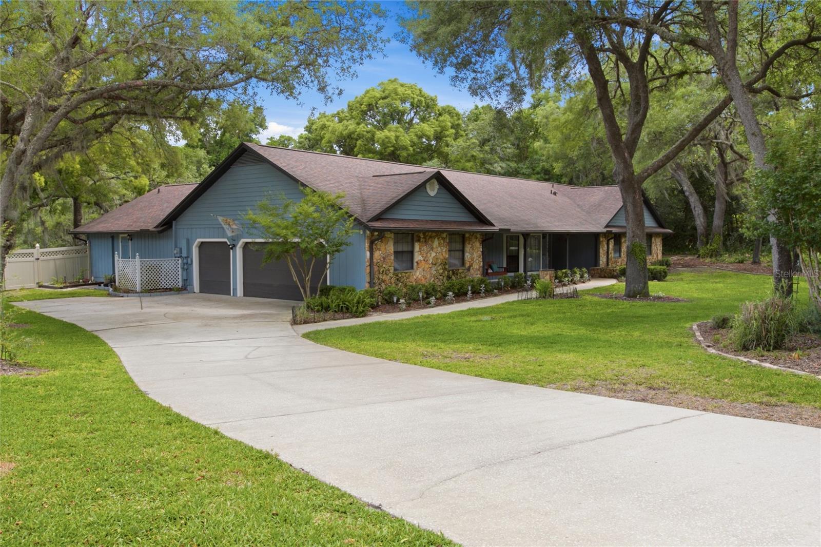HANOVER WOODS - Residential