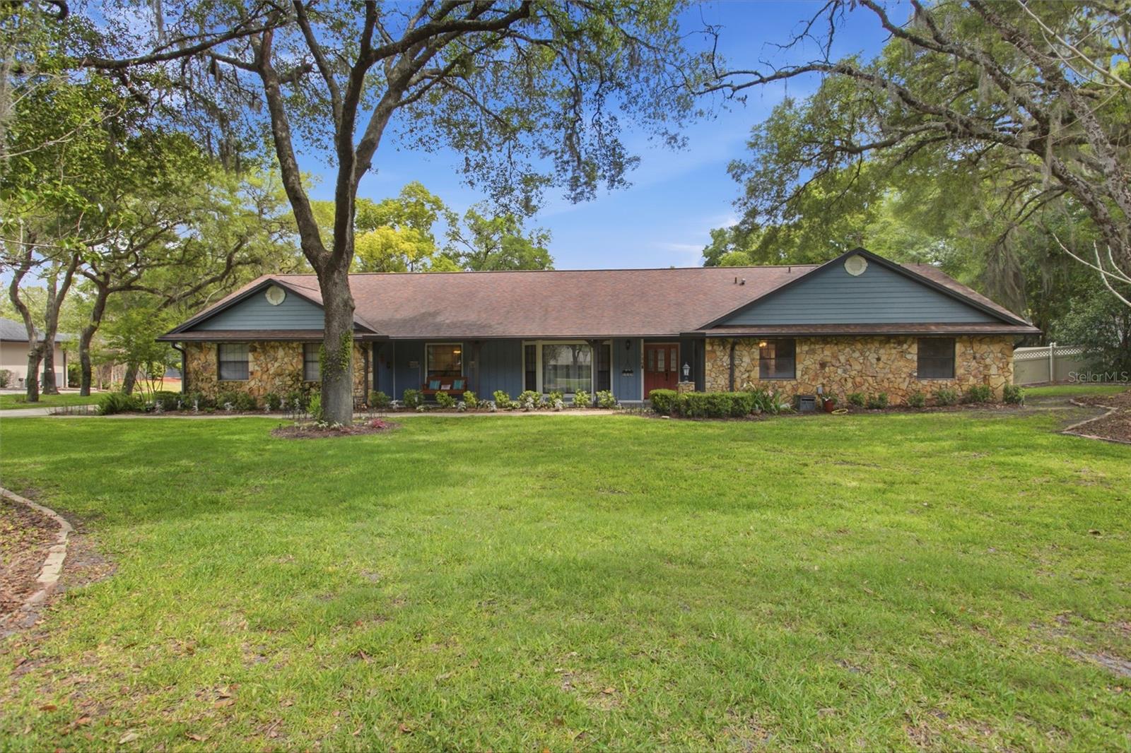 HANOVER WOODS - Residential