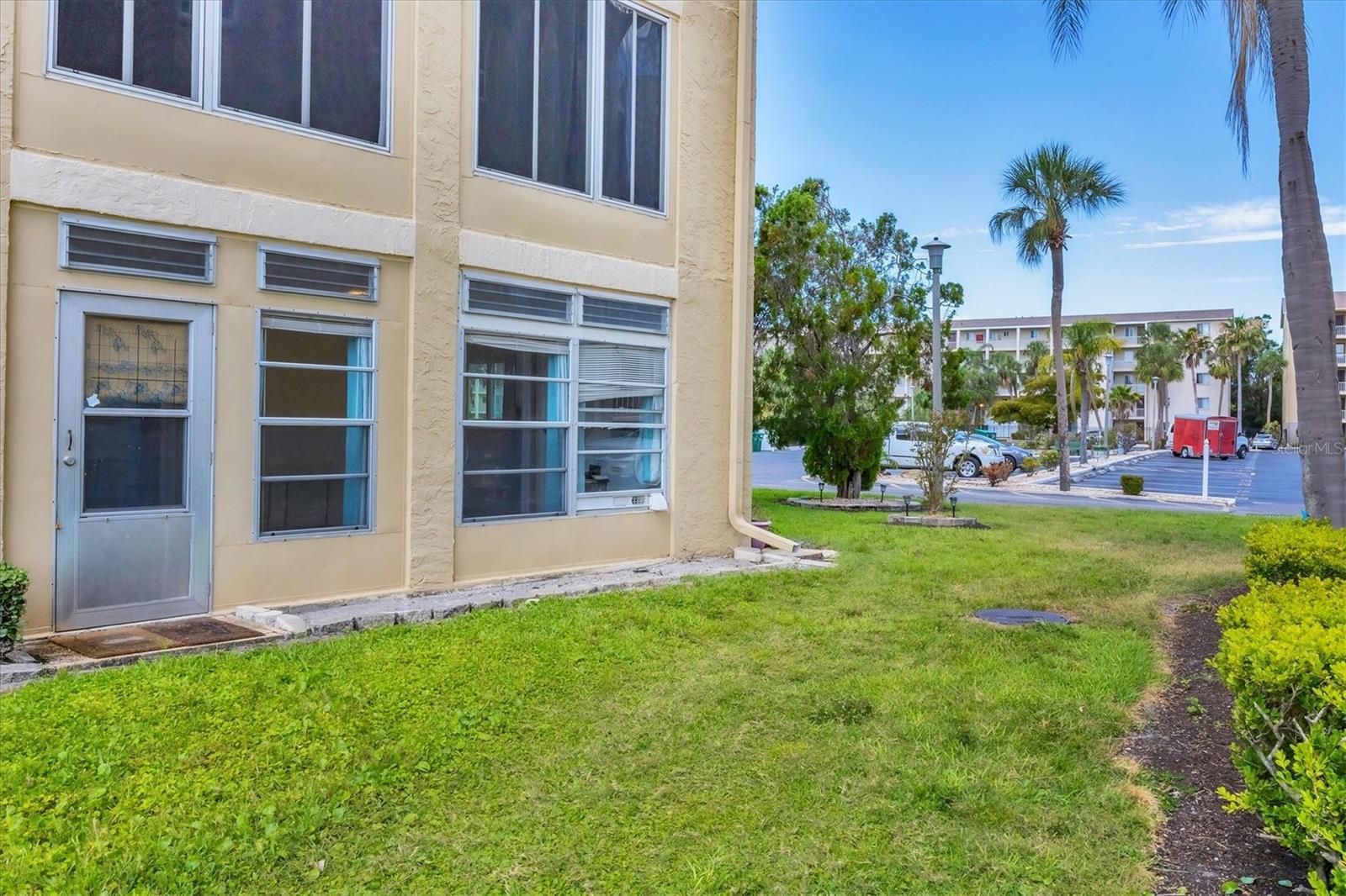 BAYSHORE ON THE LAKE APTS II SEC 2 - Residential