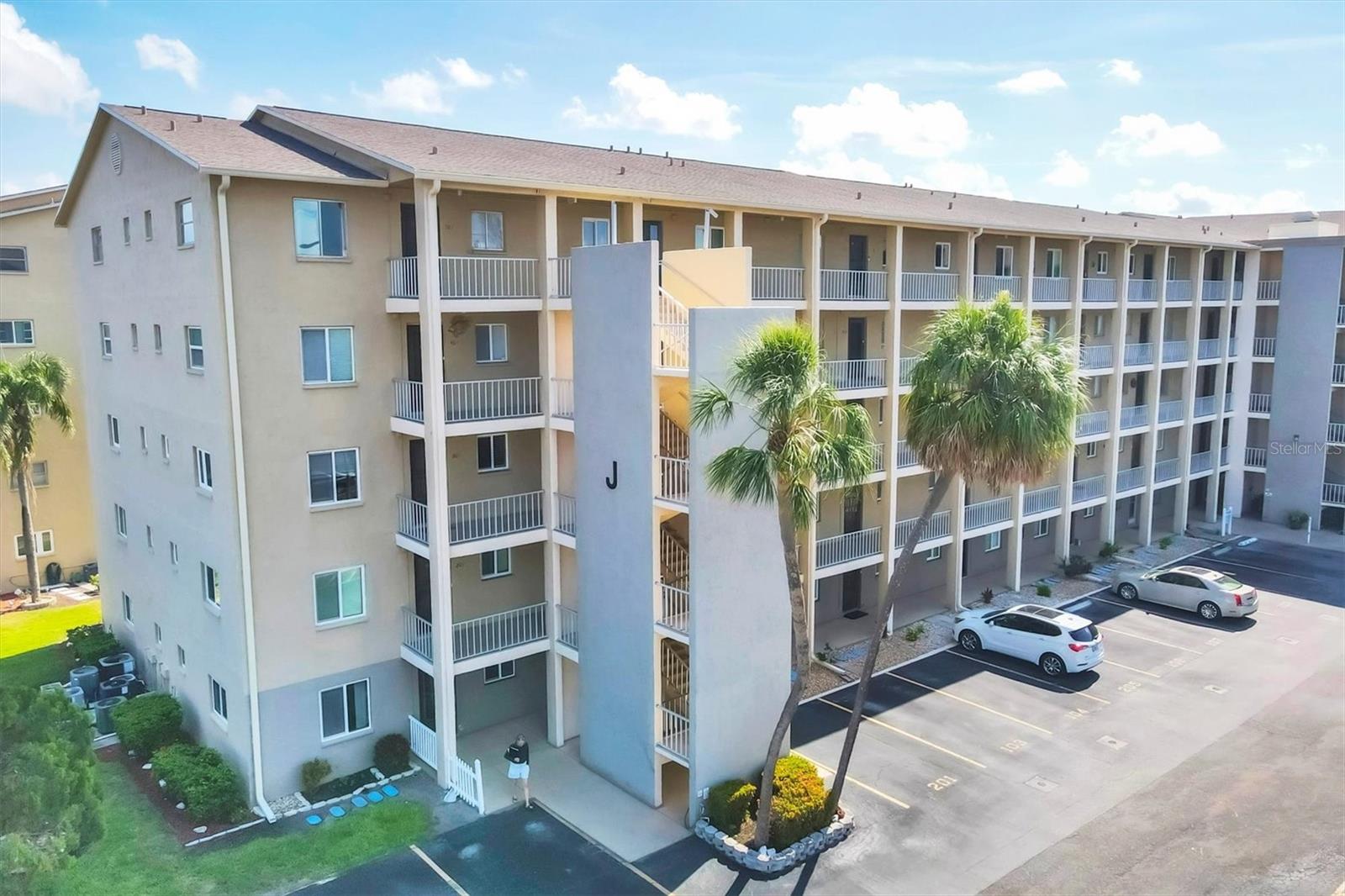 BAYSHORE ON THE LAKE APTS II SEC 2 - Residential