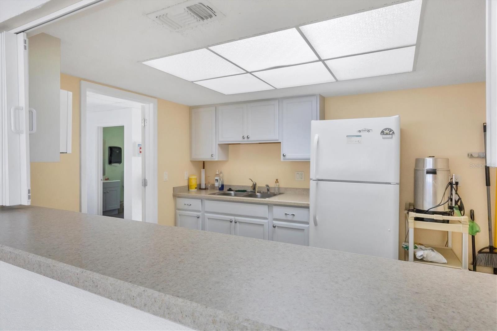 BAYSHORE ON THE LAKE APTS II SEC 2 - Residential