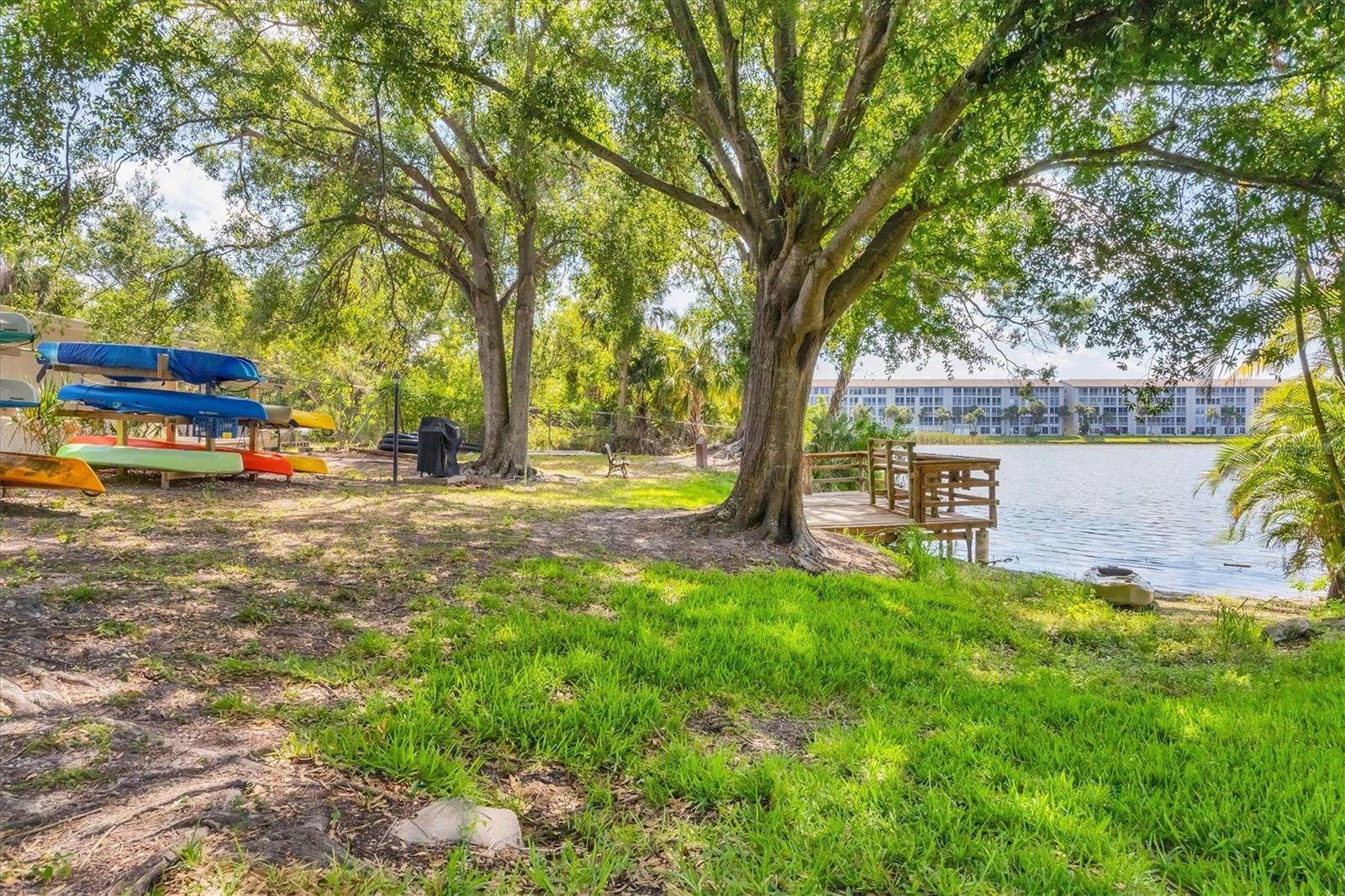 BAYSHORE ON THE LAKE APTS II SEC 2 - Residential