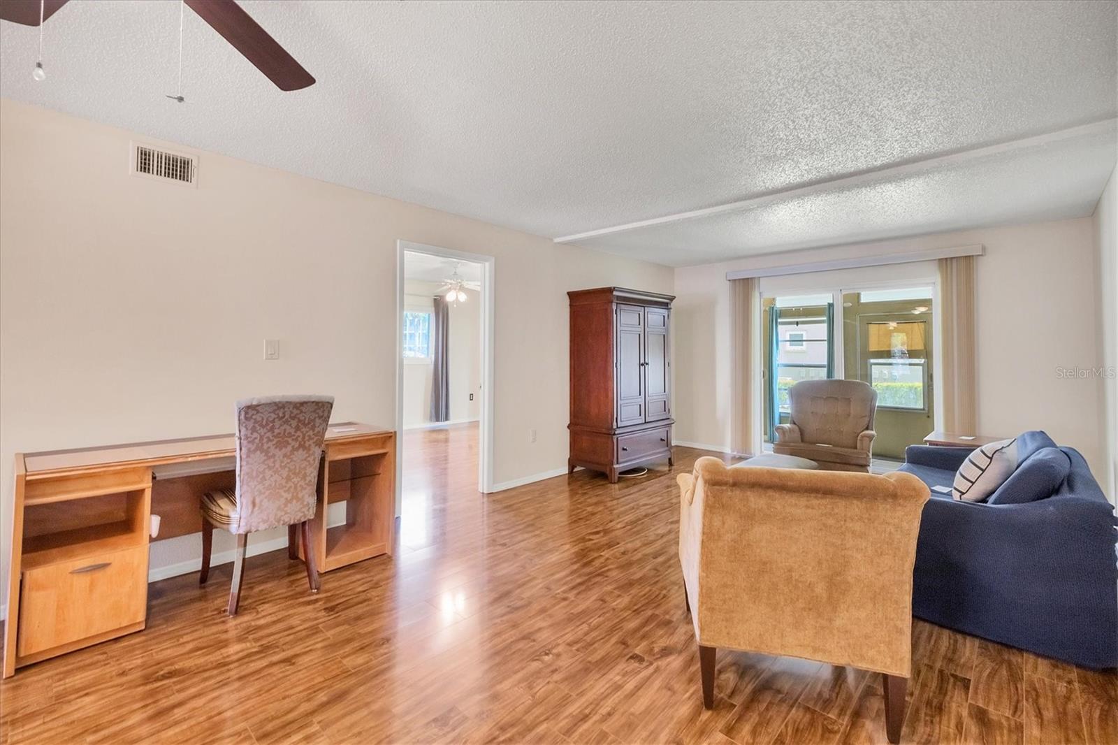 BAYSHORE ON THE LAKE APTS II SEC 2 - Residential