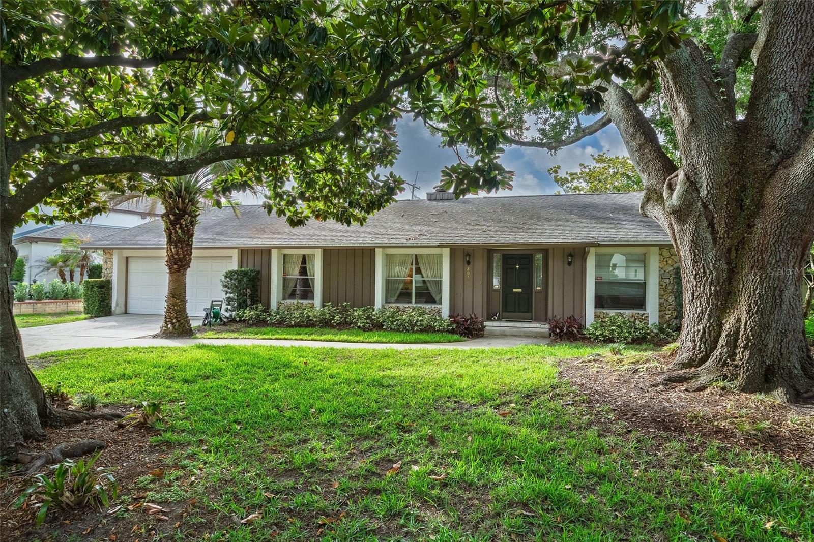 SPRING LAKE TERRACE - Residential
