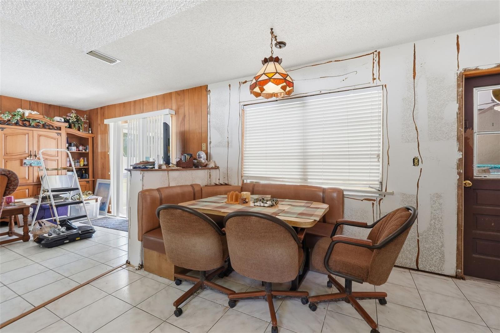 GOLDEN GATEWAY HOMES - Residential