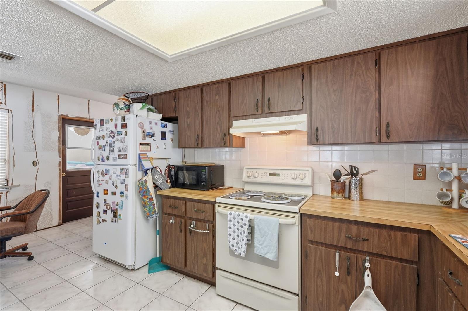 GOLDEN GATEWAY HOMES - Residential