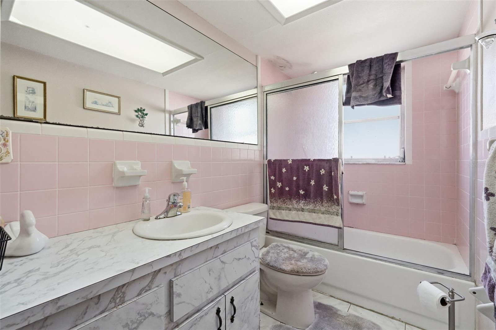 GOLDEN GATEWAY HOMES - Residential