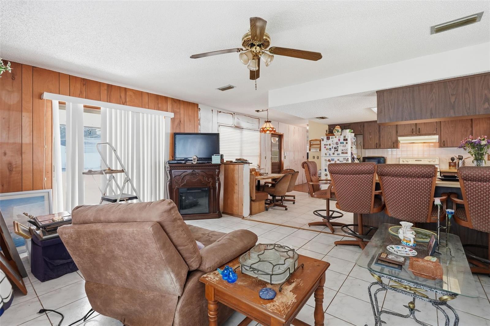 GOLDEN GATEWAY HOMES - Residential