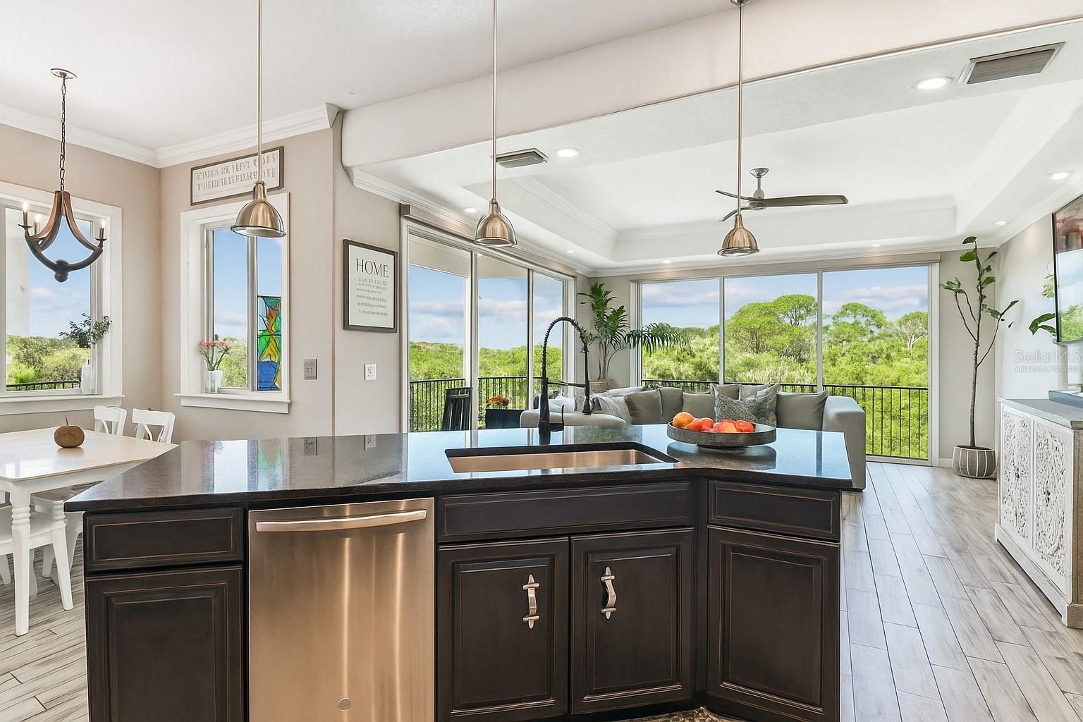 SEA BREEZE ISLAND - Residential