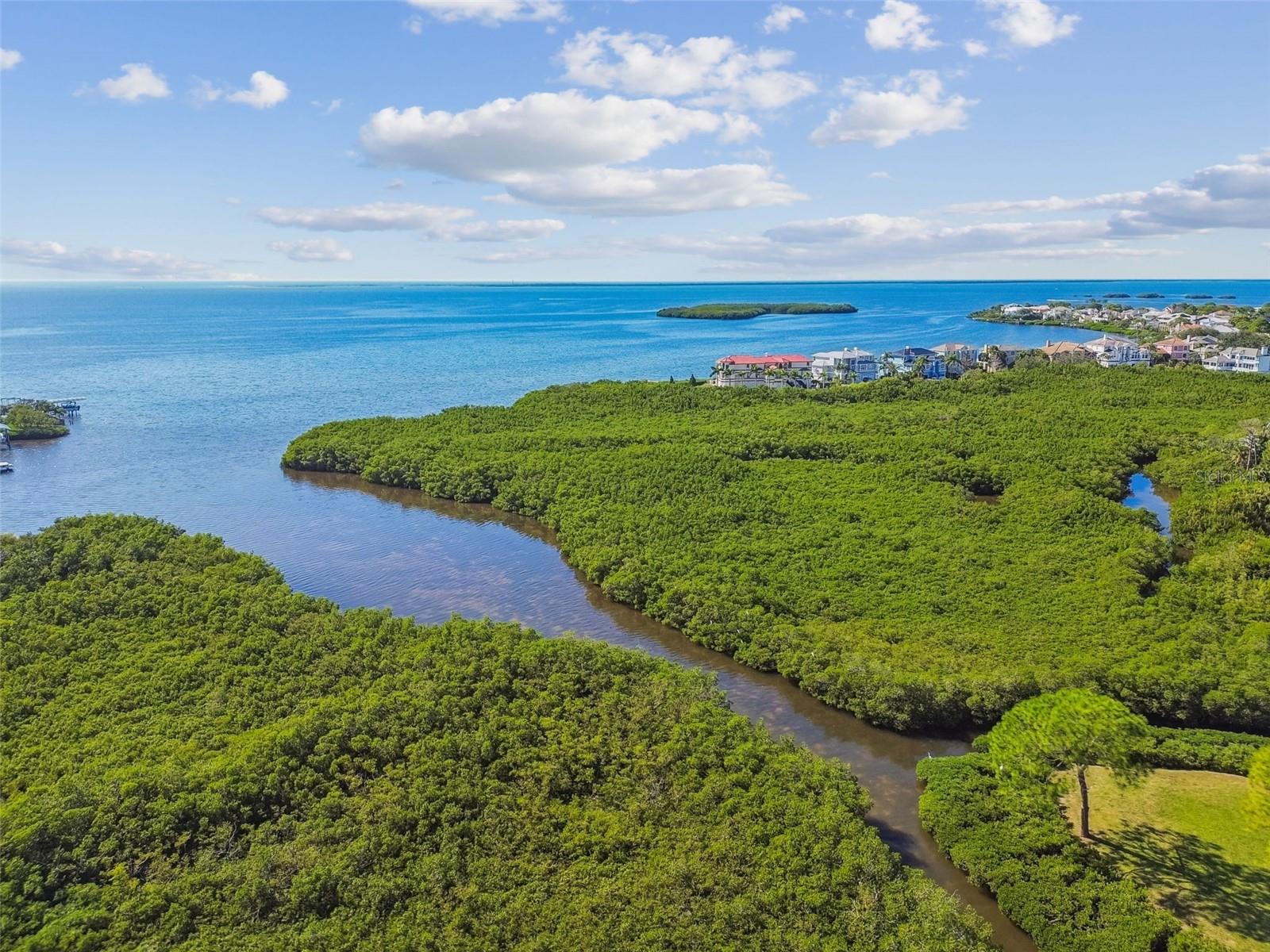 SEA BREEZE ISLAND - Residential