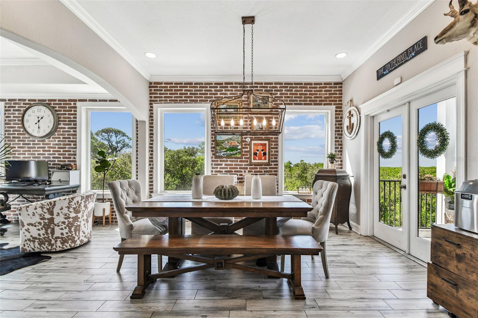 SEA BREEZE ISLAND - Residential