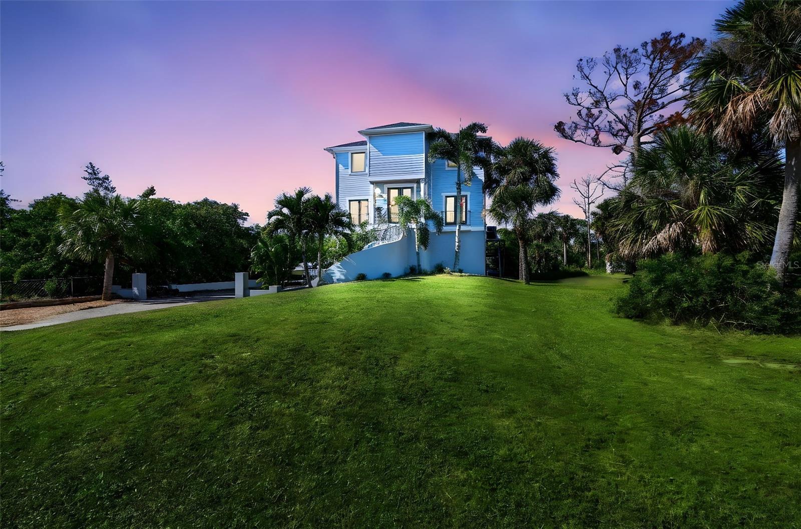 SEA BREEZE ISLAND - Residential