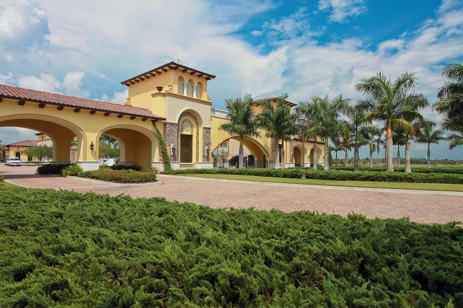 GRAN PARADISO PH 1 - Residential