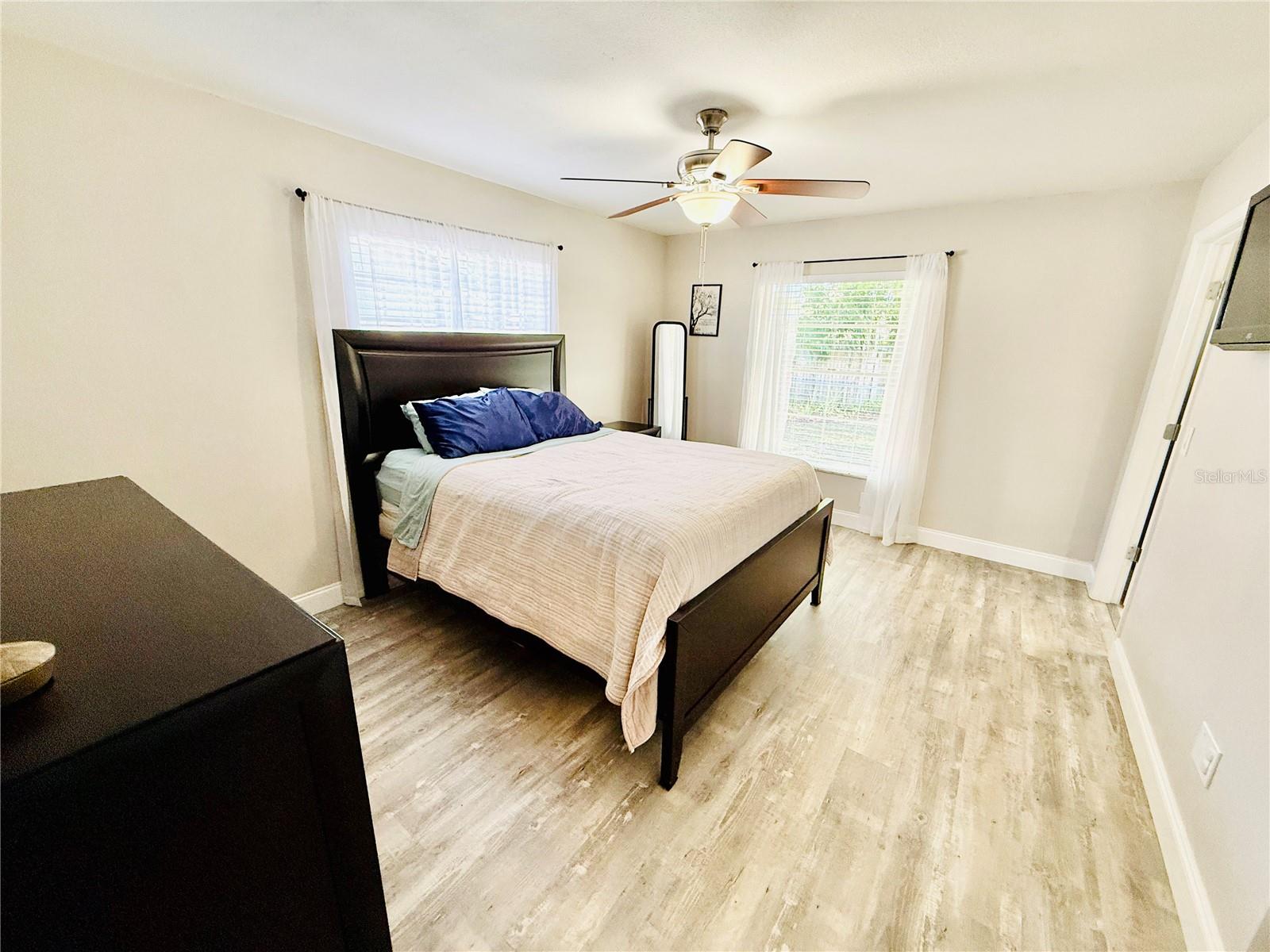 NORTH POINTE UNIT II - Residential