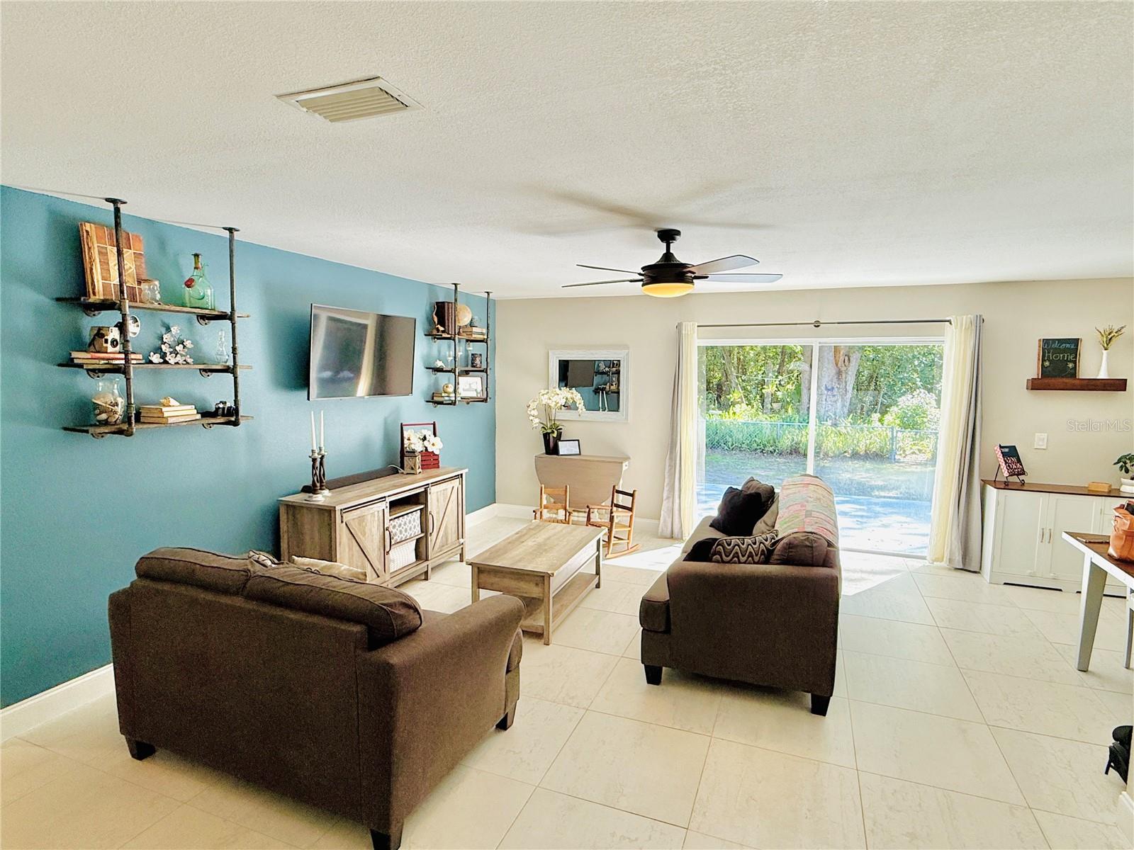 NORTH POINTE UNIT II - Residential