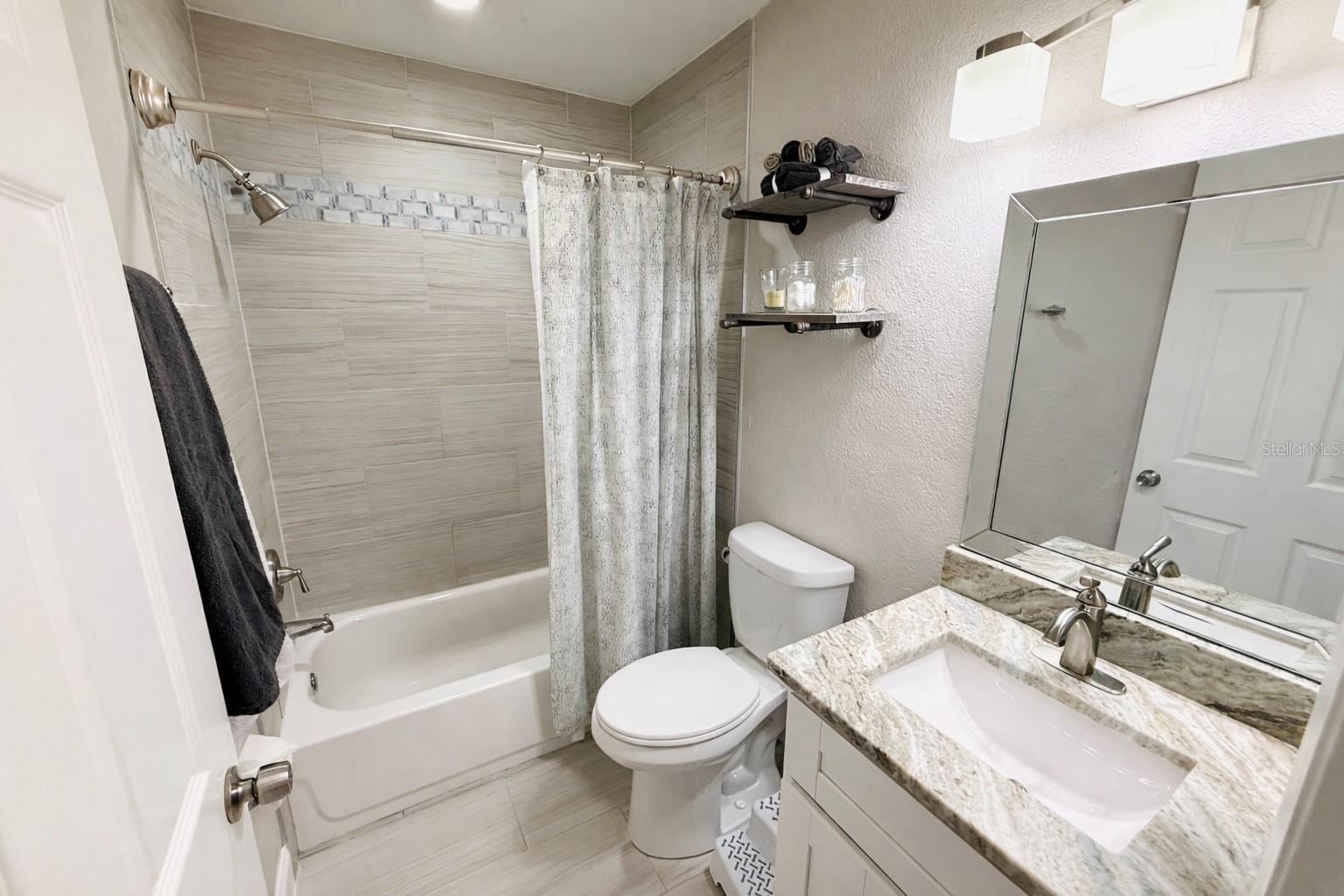 NORTH POINTE UNIT II - Residential