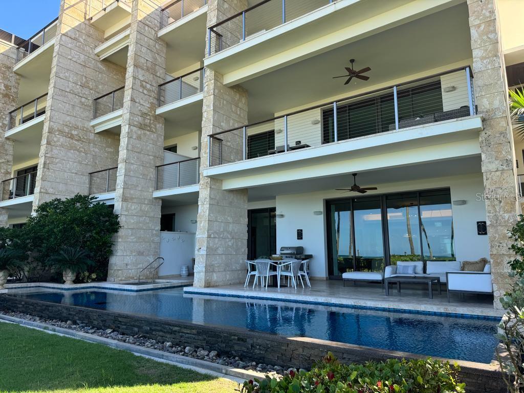 WEST BEACH RITZ CARLTON RESERVE RESIDENCE - Residential