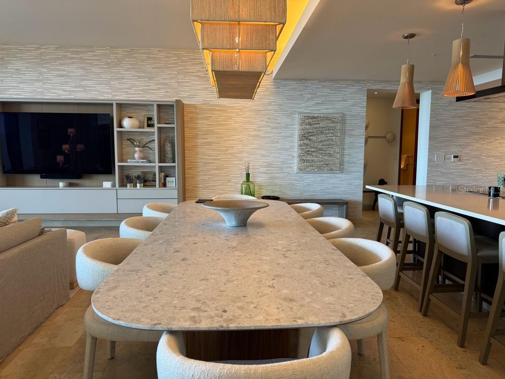 WEST BEACH RITZ CARLTON RESERVE RESIDENCE - Residential