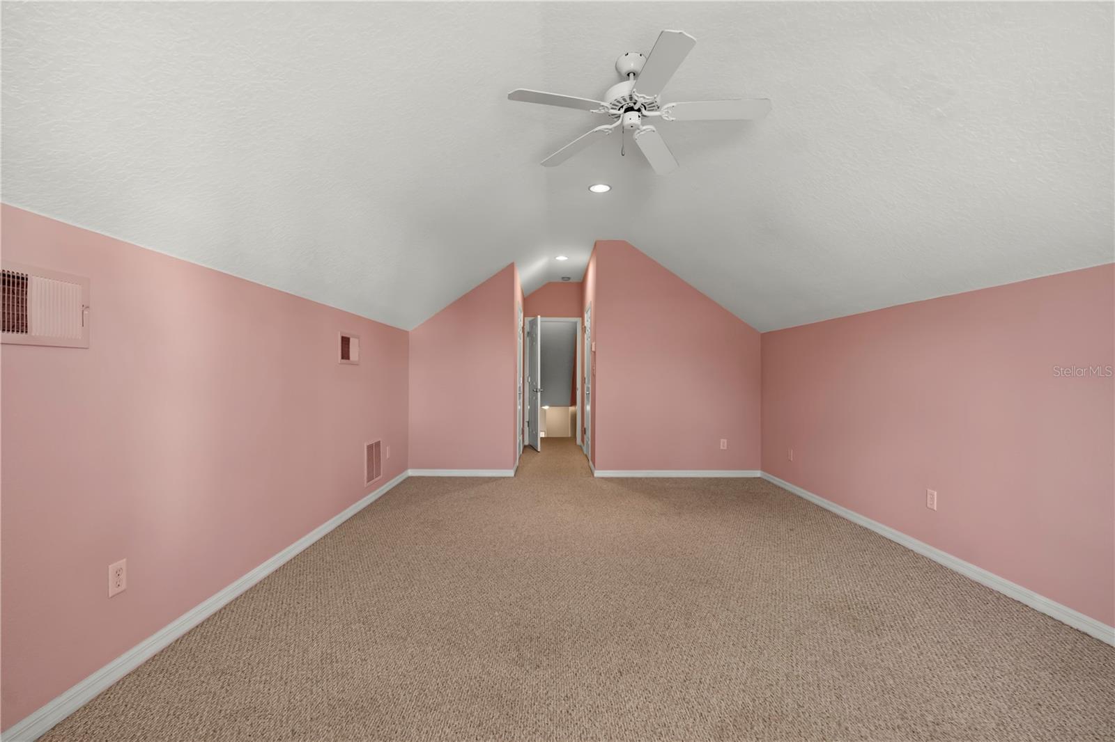 KENSINGTON PARK - Residential