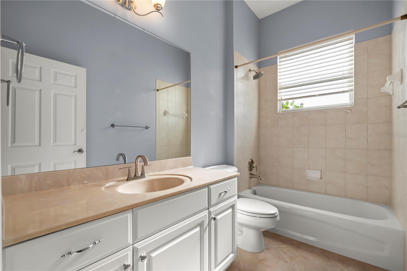 KENSINGTON PARK - Residential