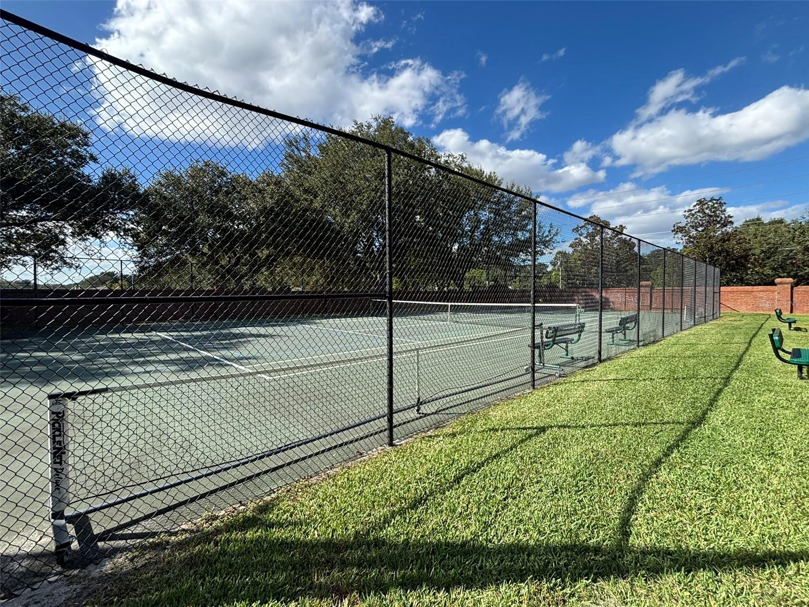 KENSINGTON PARK - Residential