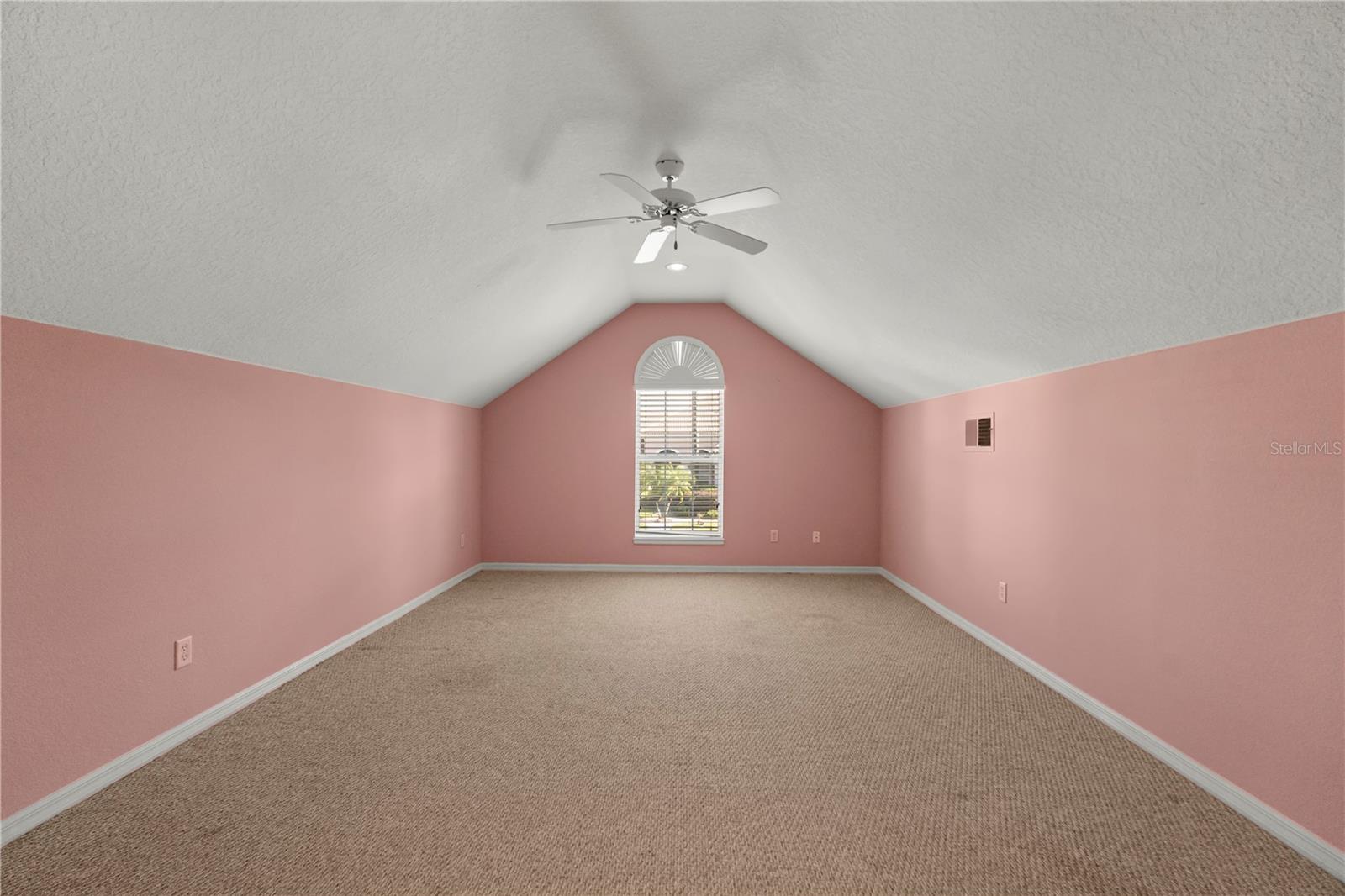 KENSINGTON PARK - Residential