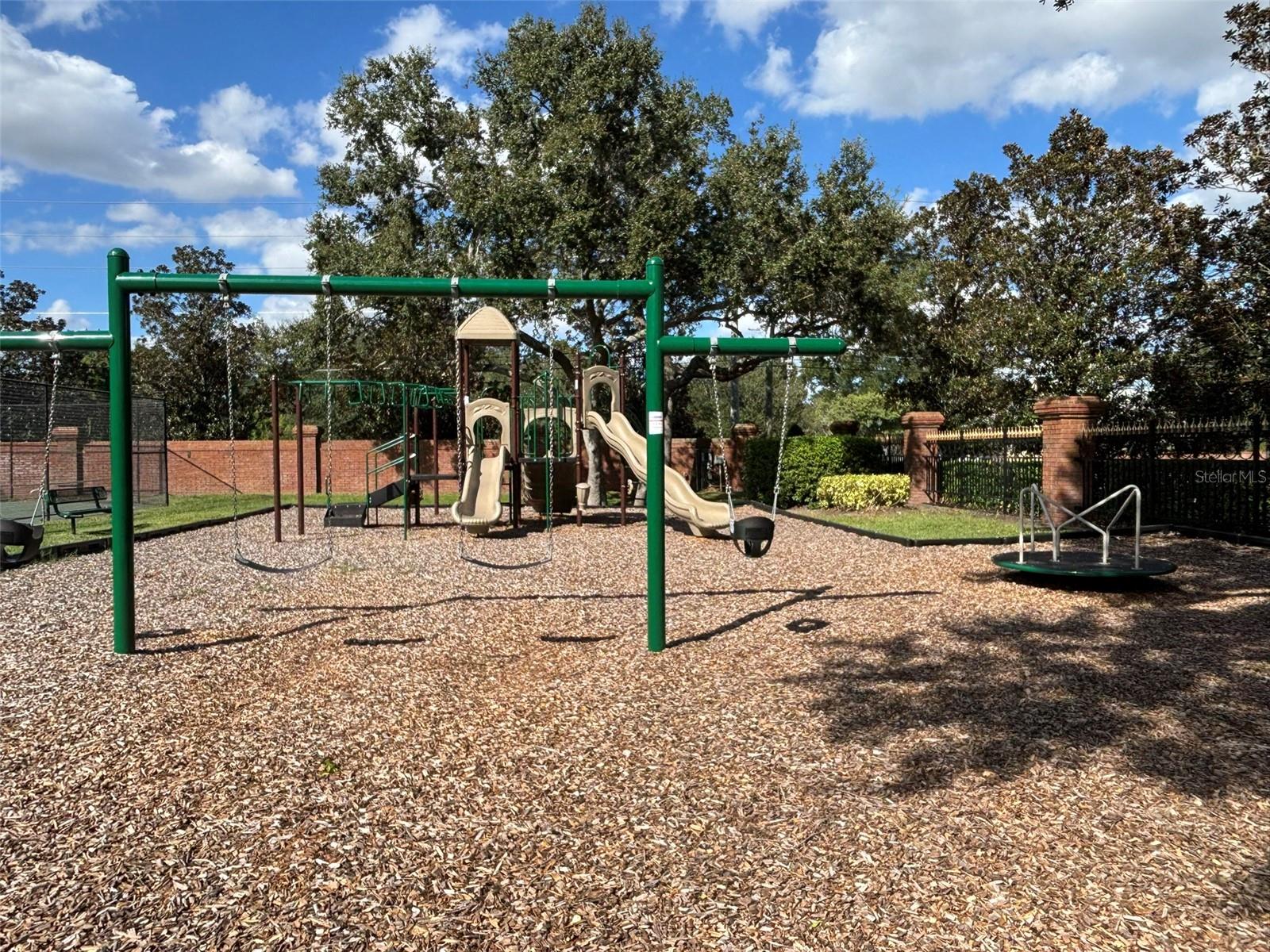 KENSINGTON PARK - Residential