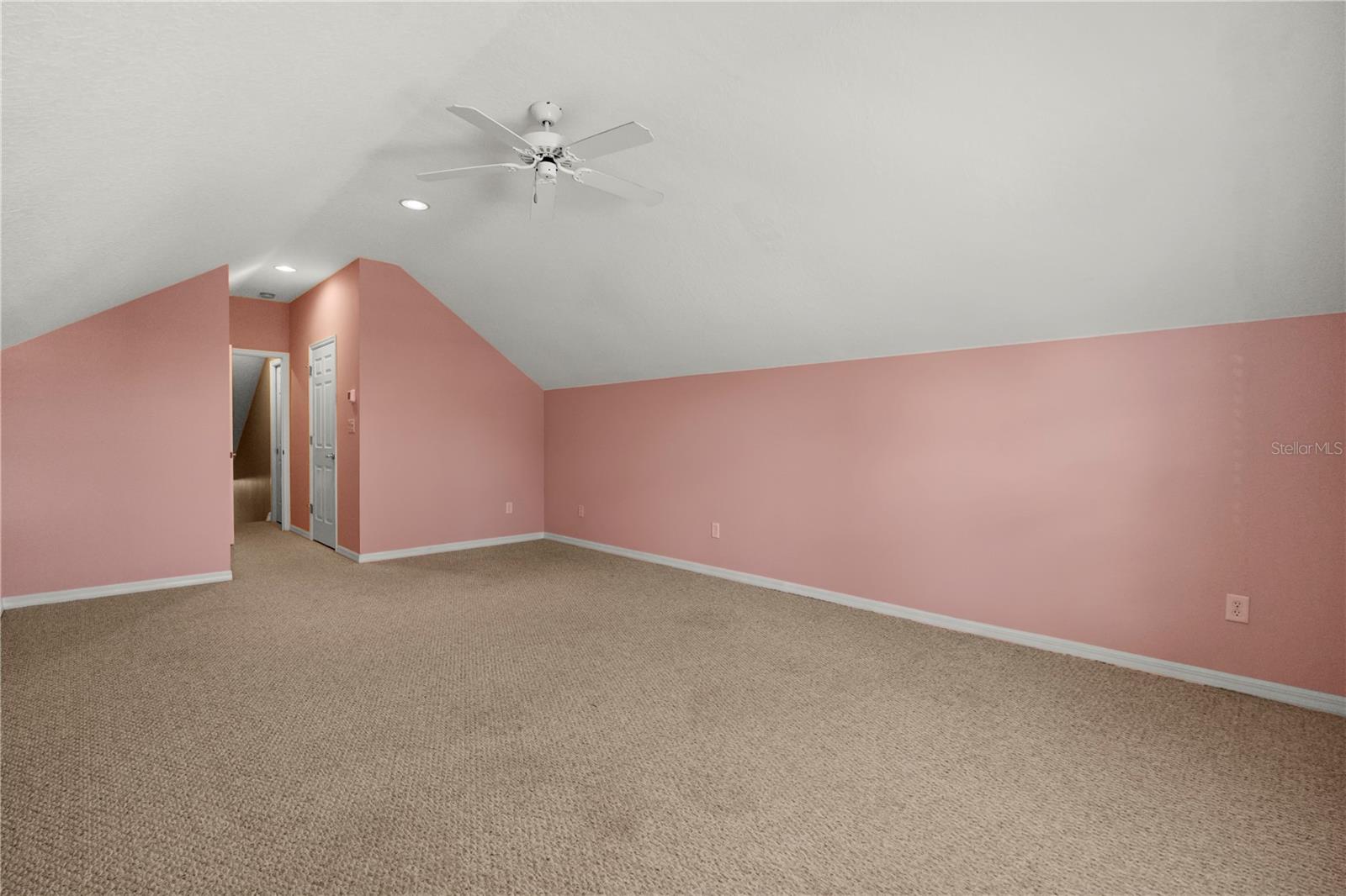 KENSINGTON PARK - Residential