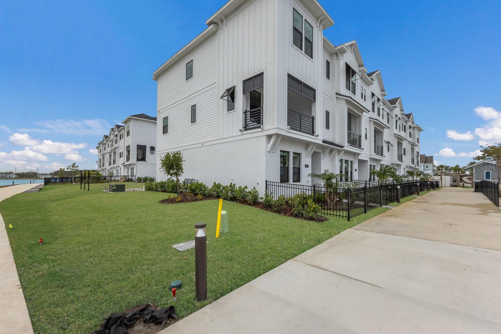 EMERALD LNDG/WATERSIDE - Residential