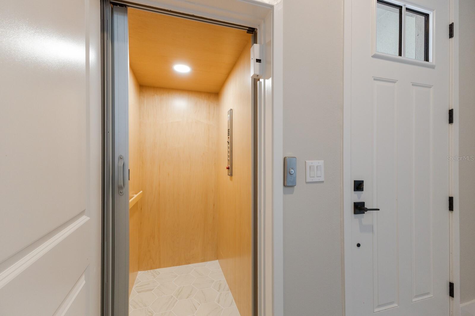 EMERALD LNDG/WATERSIDE - Residential