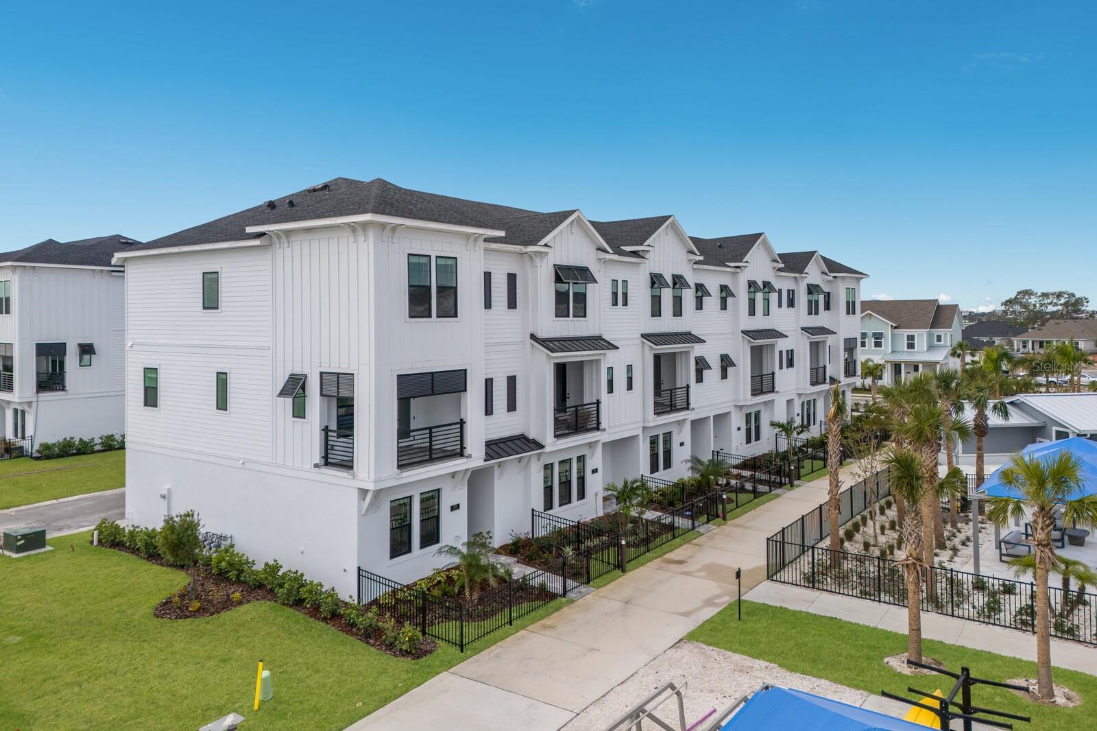 EMERALD LNDG/WATERSIDE - Residential