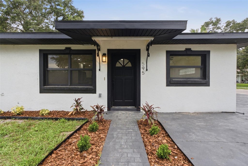 Photo of 595 Pine Street, Safety Harbor, FL 34695 (MLS # A4700308)