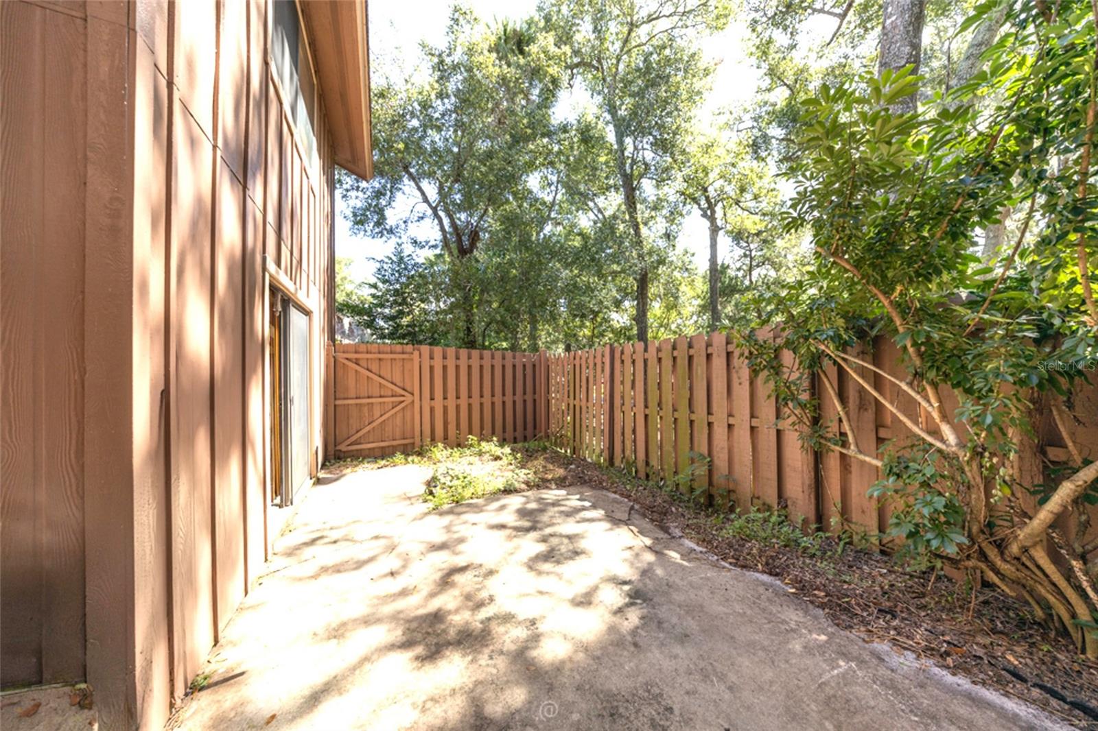5 WILDWOOD TRAIL N