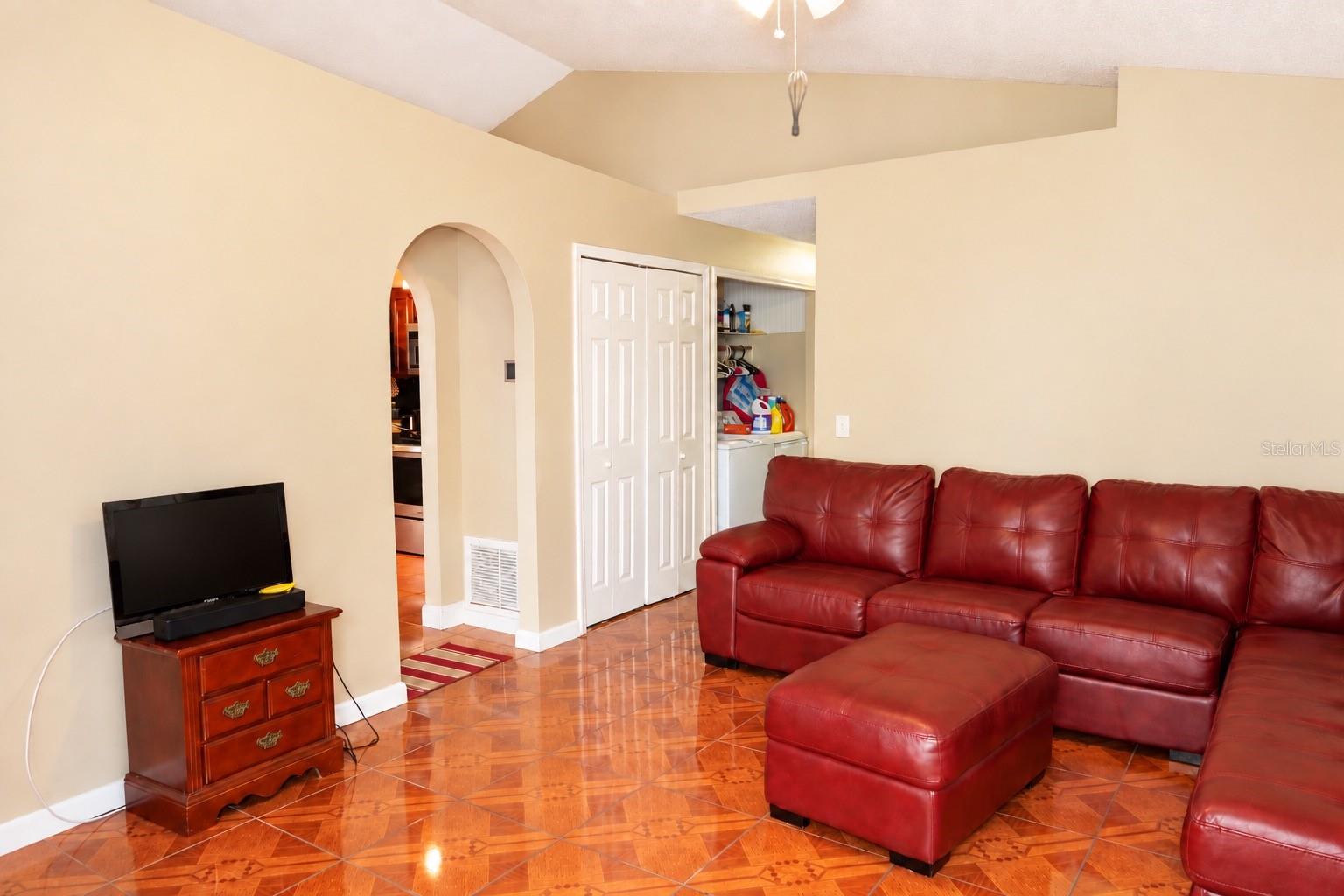 11658 PURPLE LILAC CIRCLE