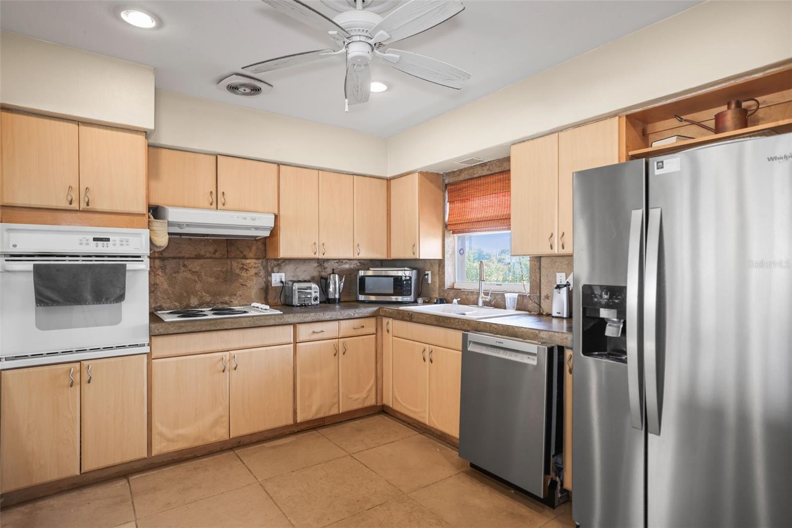 CARLSON REP SUB - Residential