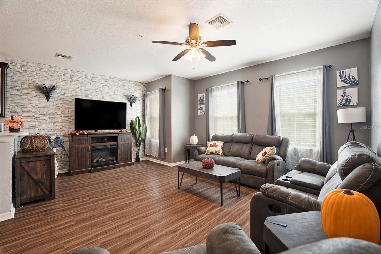 SEA FOREST BEACH CLUB - Residential