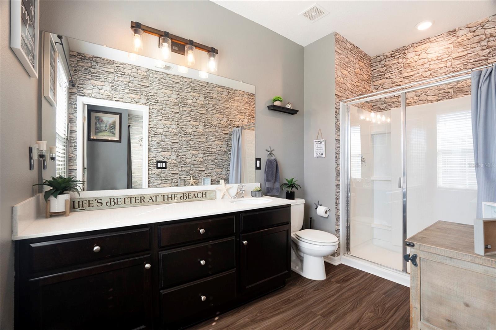 SEA FOREST BEACH CLUB - Residential