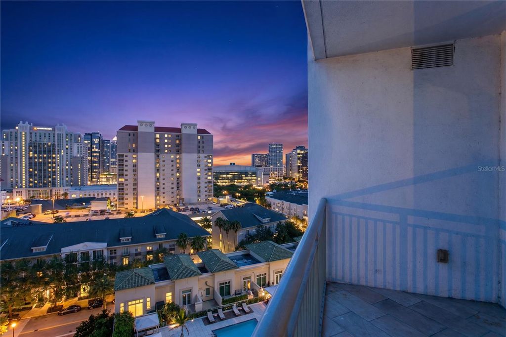 Photo of 450 Knights Run Avenue #1208, Tampa, FL 33602 (MLS # TB8513651)