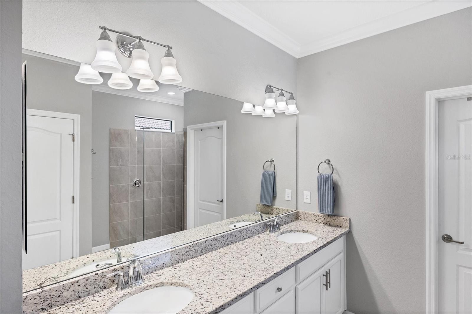 SARASOTA NATIONAL PH 13-B - Residential