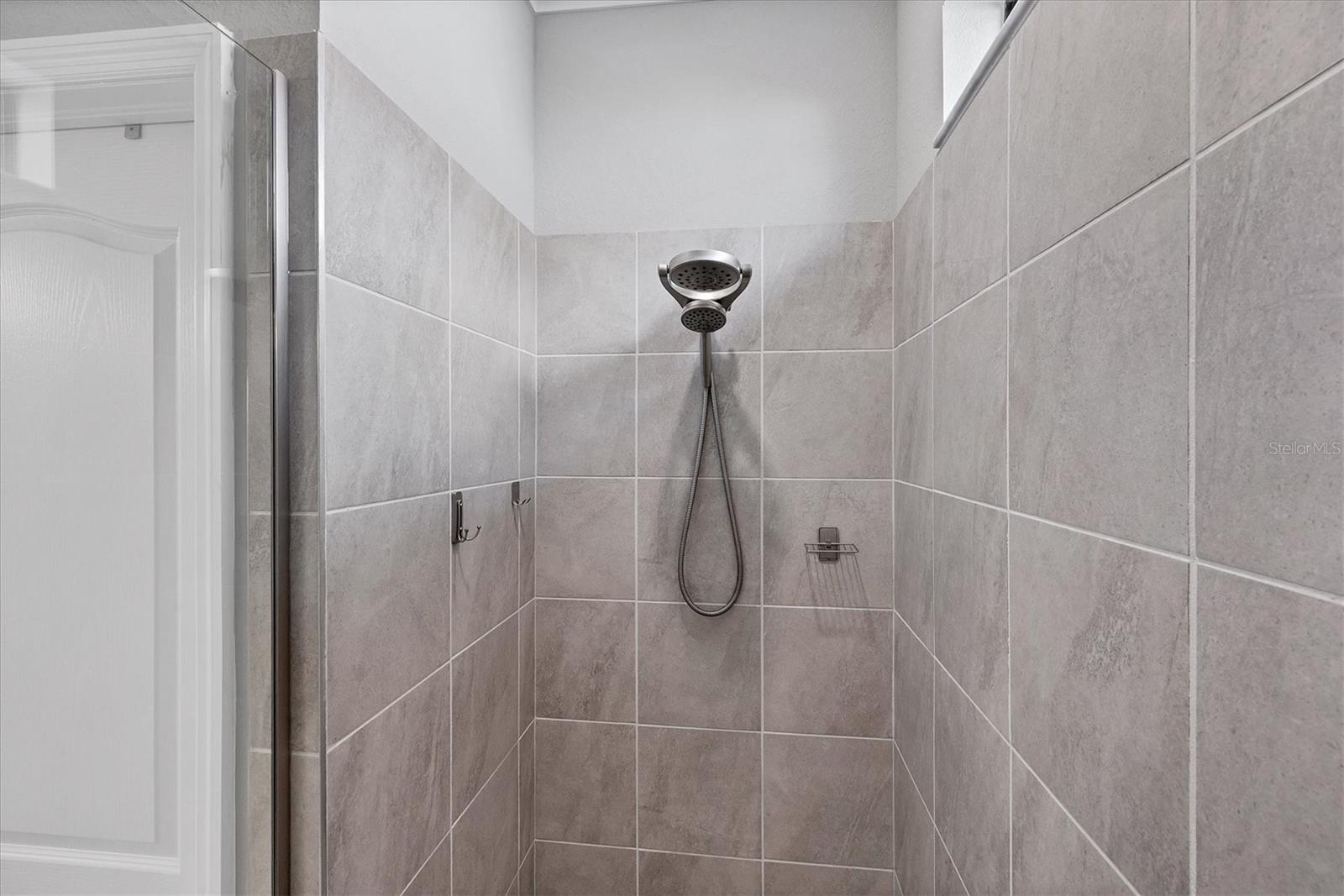 SARASOTA NATIONAL PH 13-B - Residential