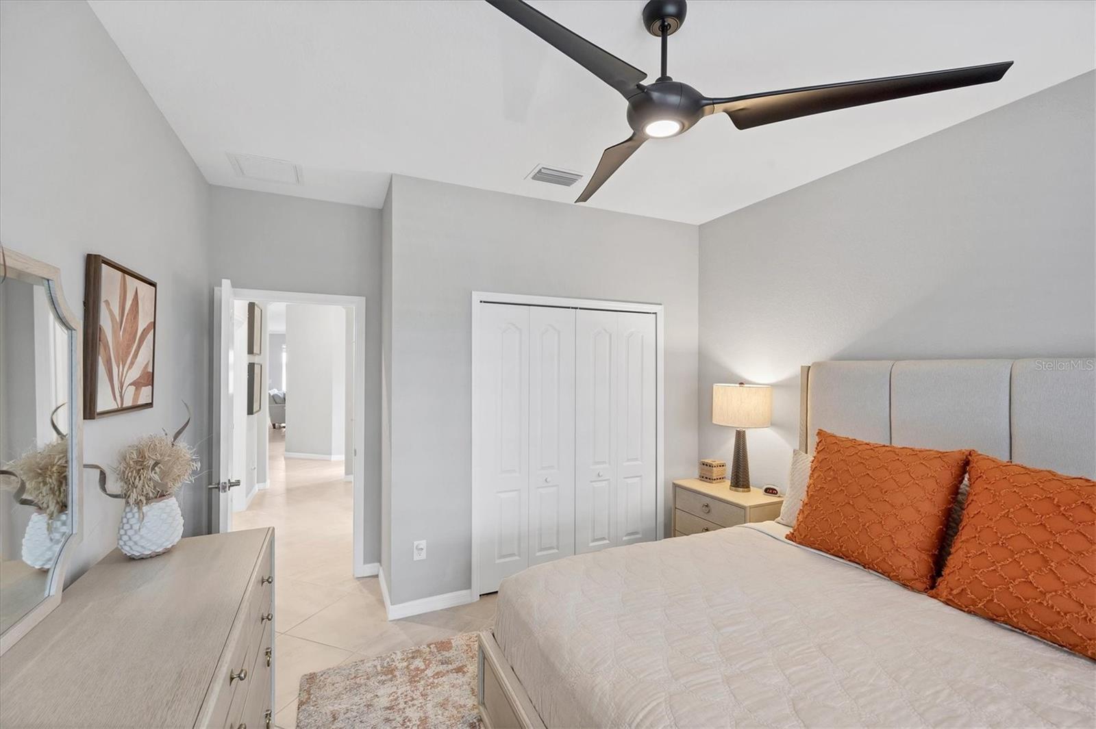 SARASOTA NATIONAL PH 13-B - Residential