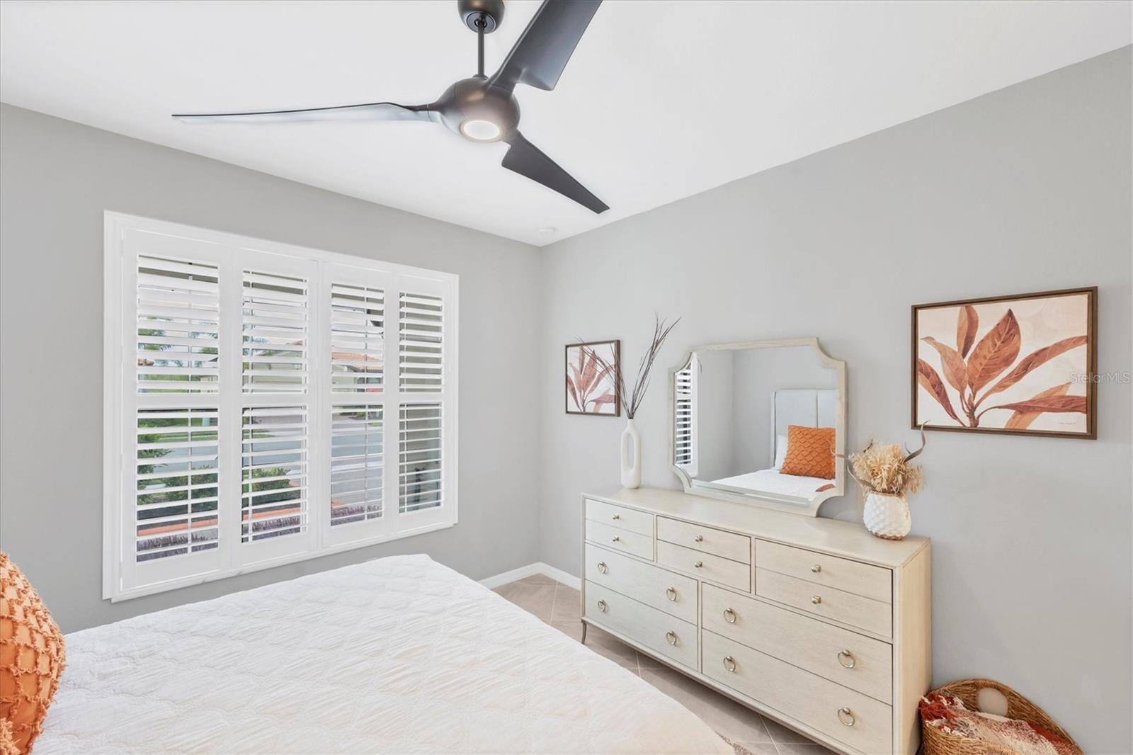 SARASOTA NATIONAL PH 13-B - Residential