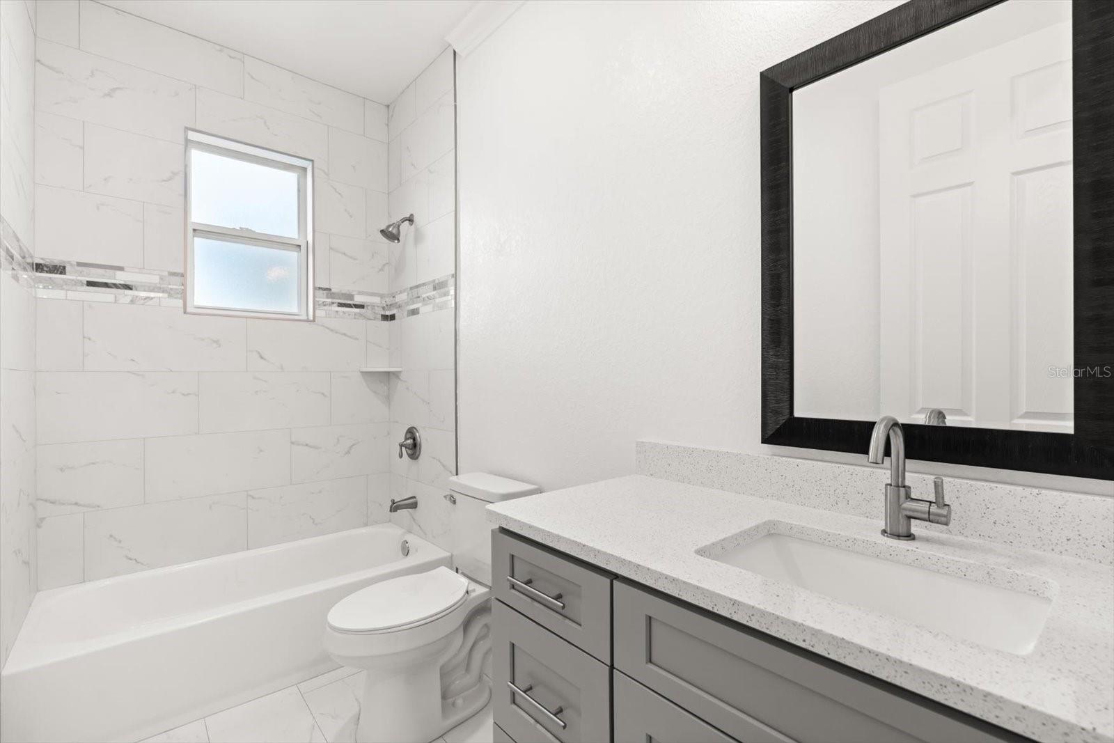 LEESBURG MAJESTIC OAKS SHORES - Residential