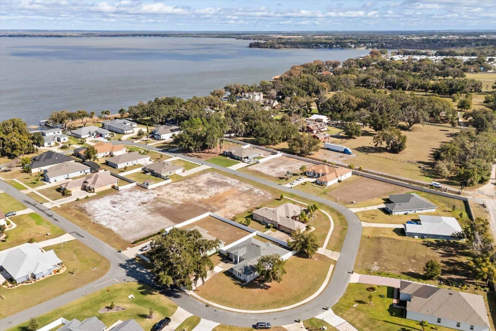 LEESBURG MAJESTIC OAKS SHORES - Residential