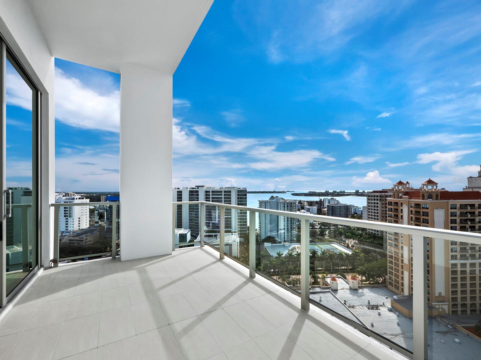 BAYSO SARASOTA - Residential