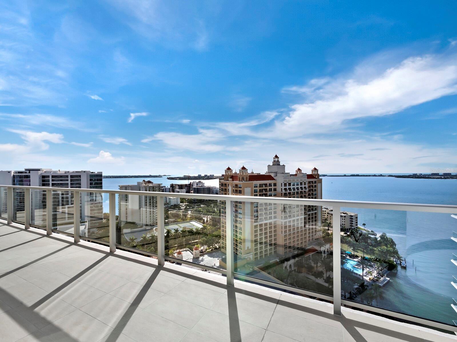 BAYSO SARASOTA - Residential